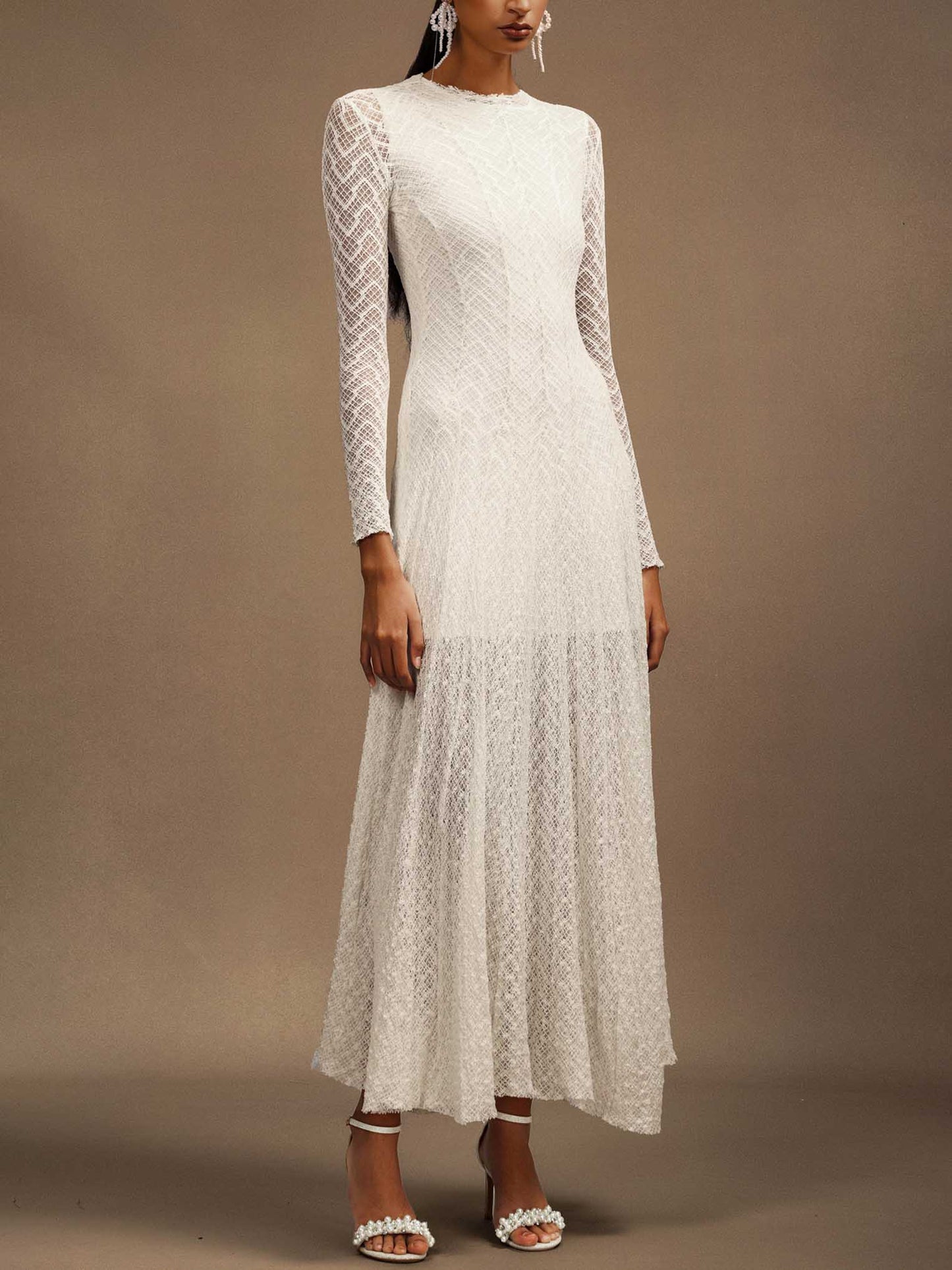 Elegant Lace Round Neck A-Line Maxi Dress