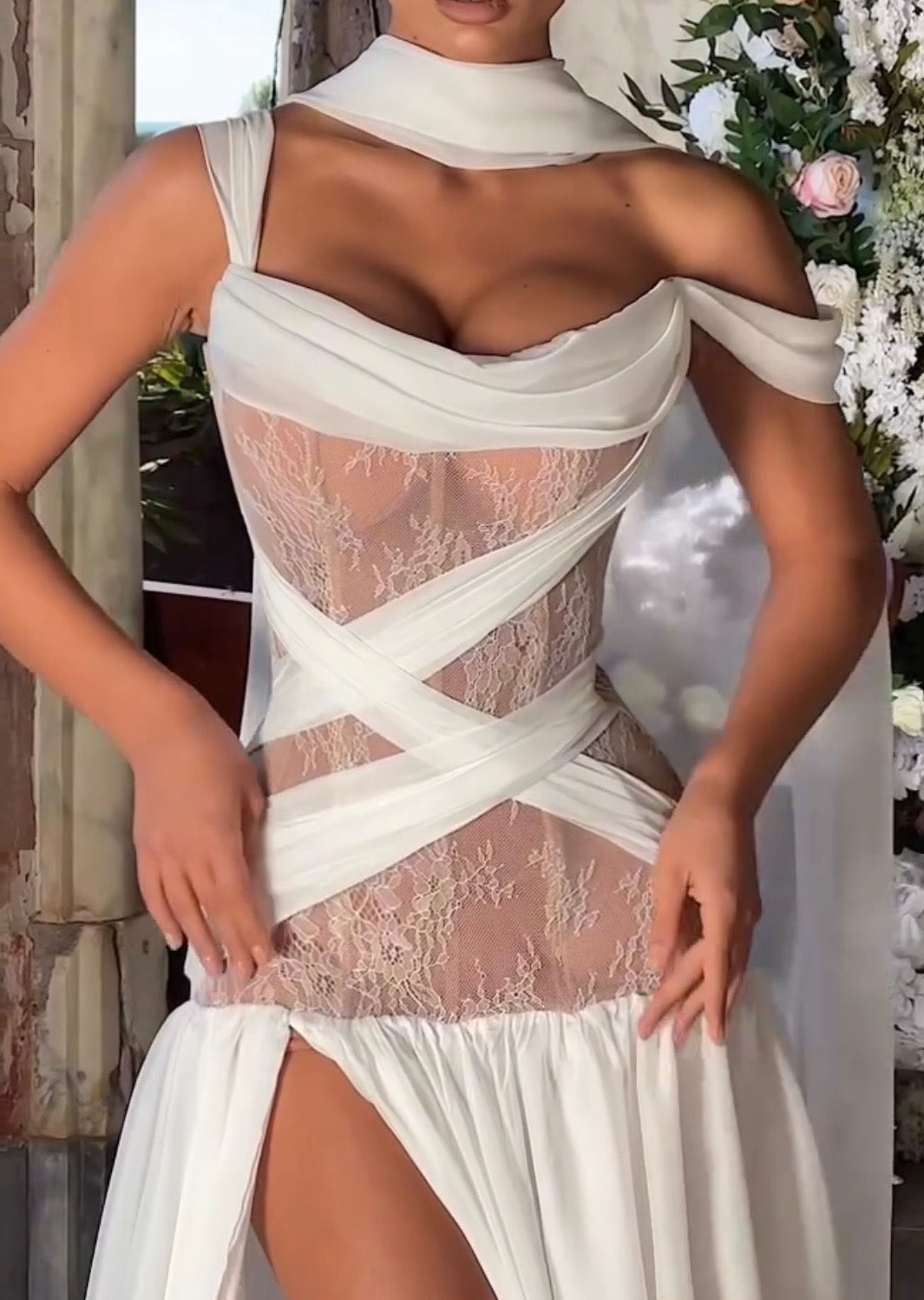 Sexy Irregular Spaghetti-Strap Lace Maxi Dress