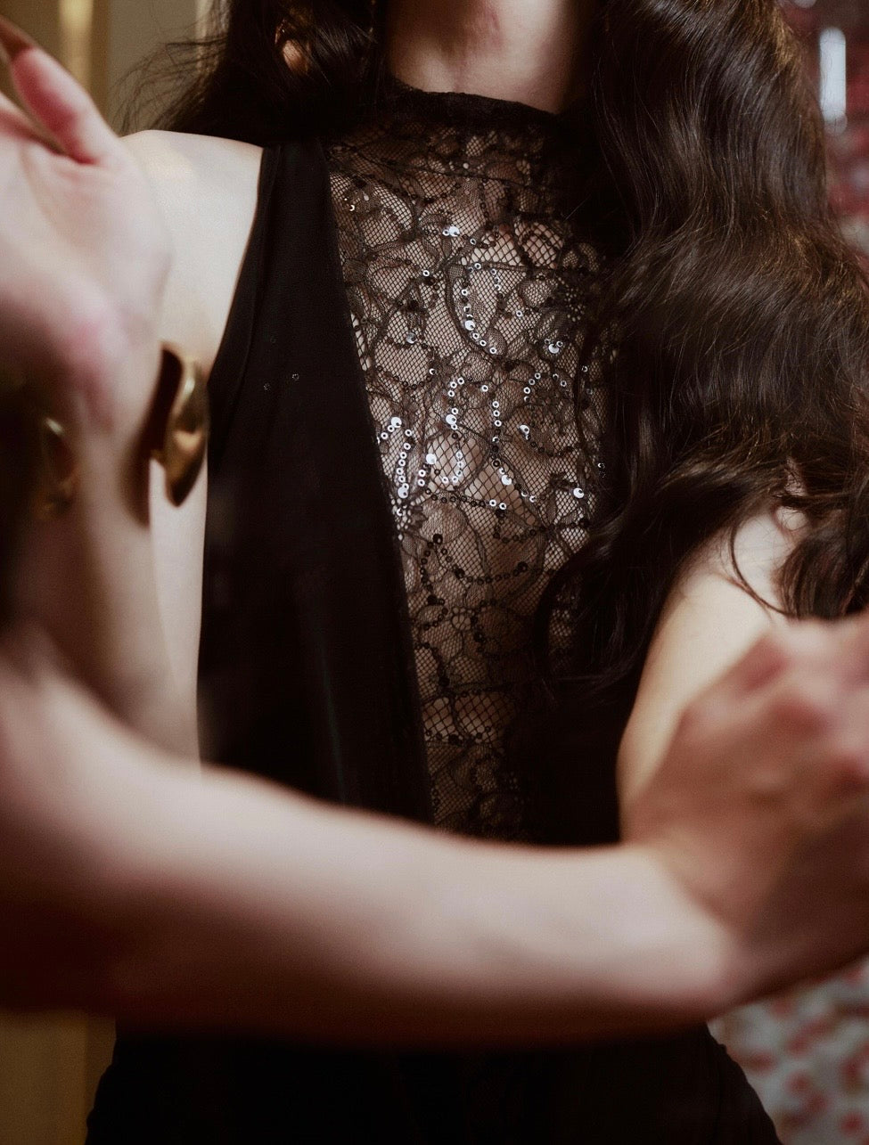 Black Slim-Fit Lace Mesh Swing Collar Maxi Dress