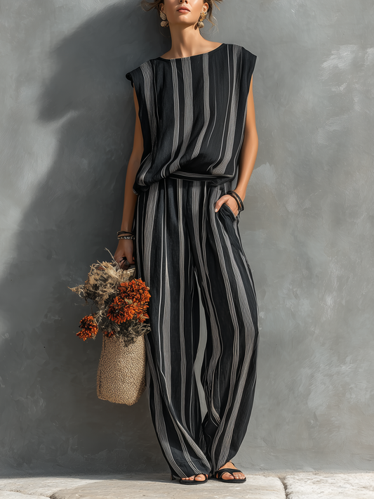 Women's Casual Black And White Striped Woven Crew-Neck Sleeveless Top And Trousers Set