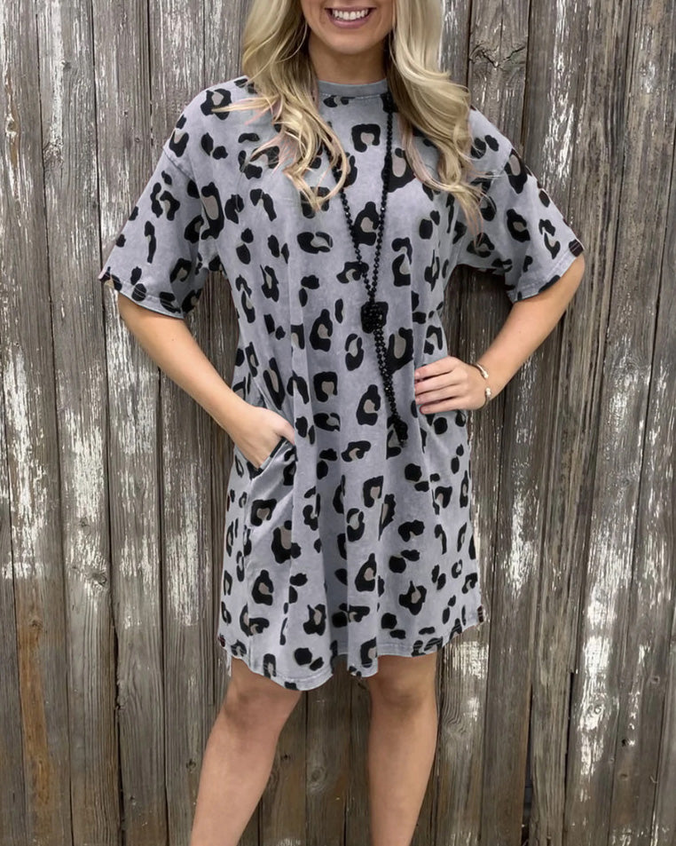 LEOPARD PRINT ROUND NECK DRESS