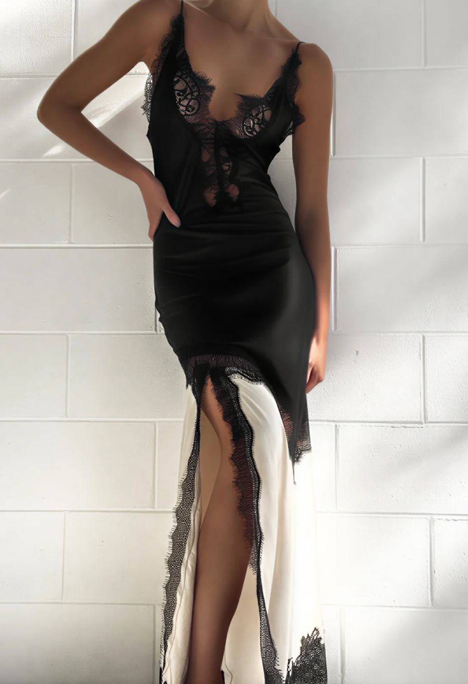 Sexy Strap Lace V Fishtail dress