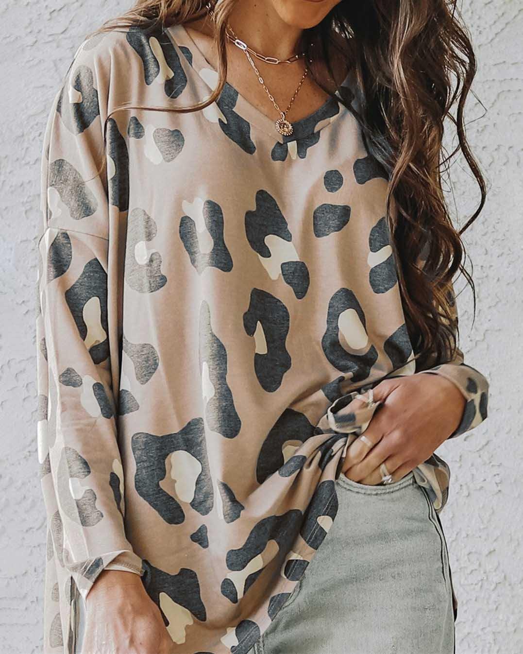 V NECK LEOPARD TOP