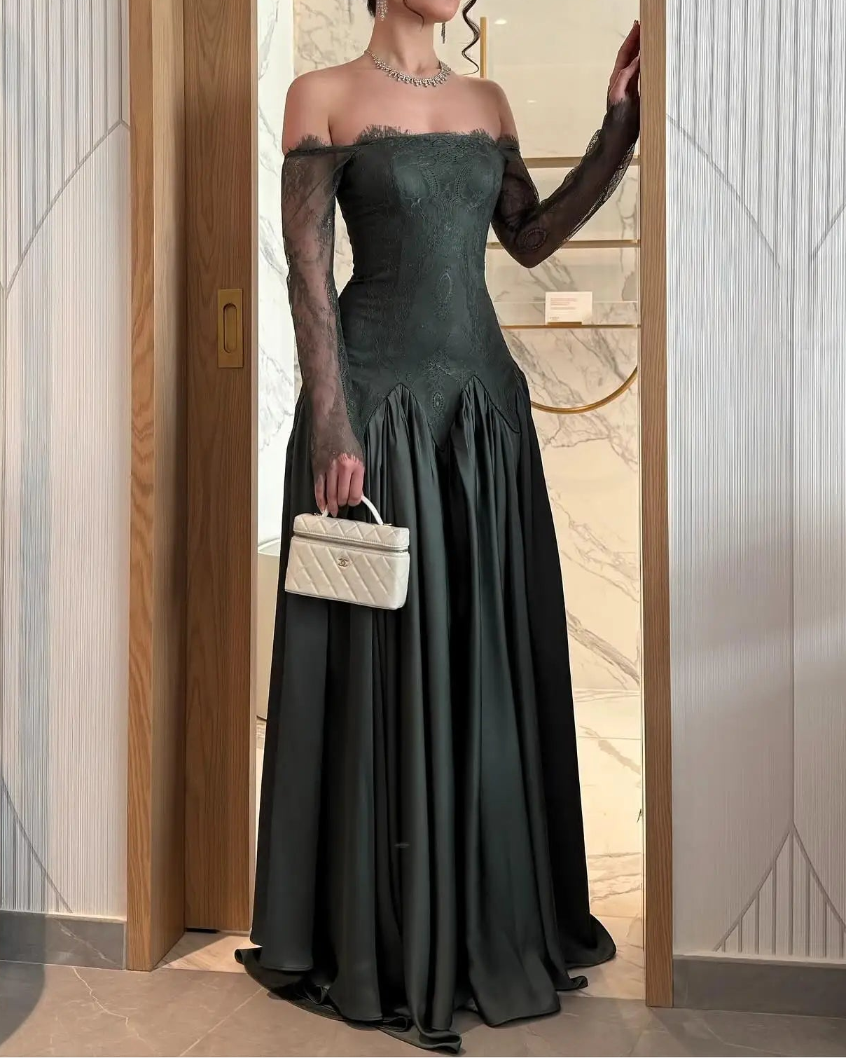 Sexy Long Sleeve Strapless Solid Color Lace Maxi Dress