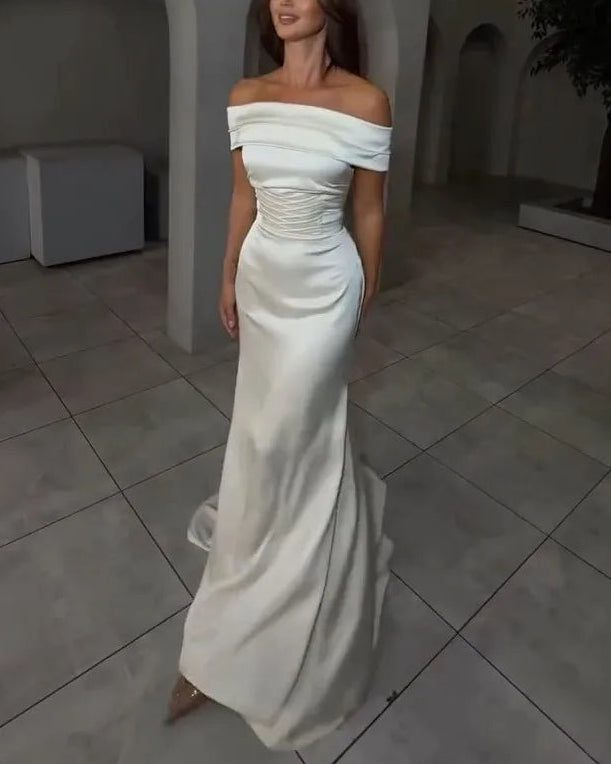 Sexy off-Shoulder off-the-Shoulder Tight Waist Solid Color Dress