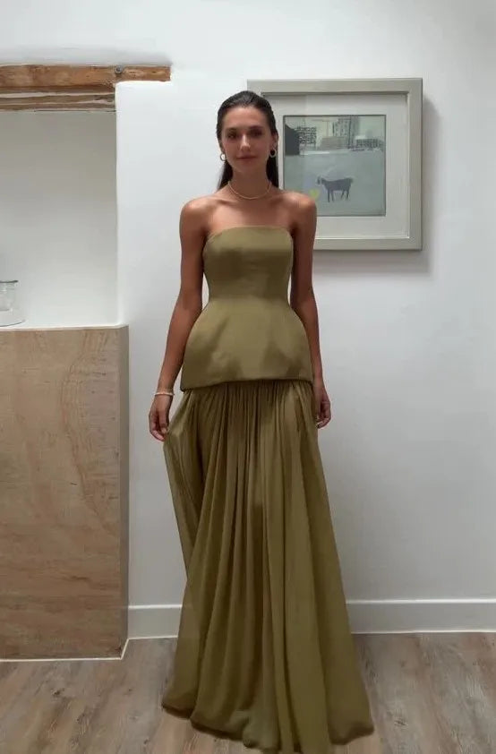 Sexy Tube Top Pleated Solid Color Skirt Suit