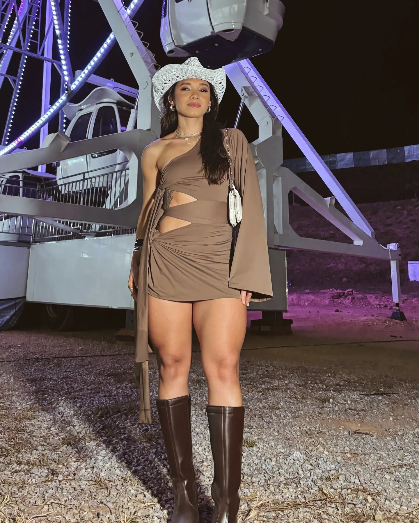 Sexy One-Shoulder Hollow Solid Color Mini Skirt