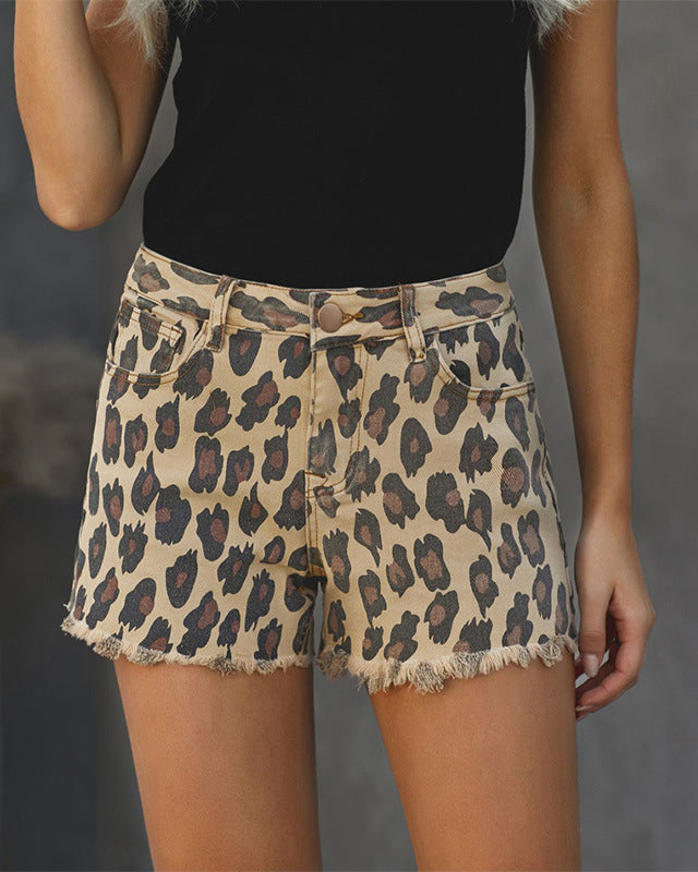 LEOPARD PRINT DENIM SHORT