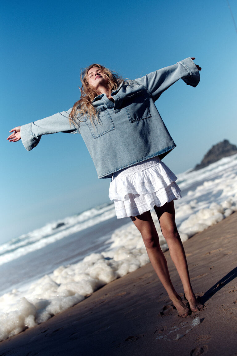 Lace-inset tiered skirt