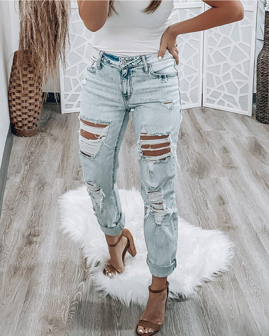 Frankie Distressed Jeans