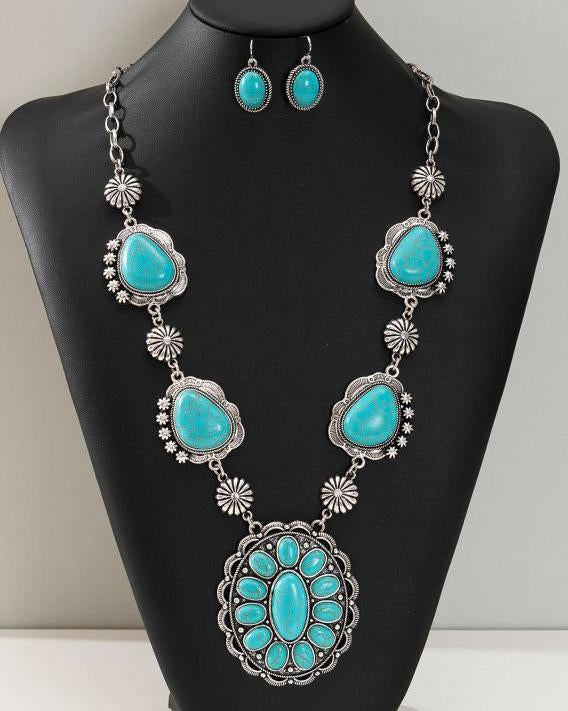 Turquoise Decor Western Necklace